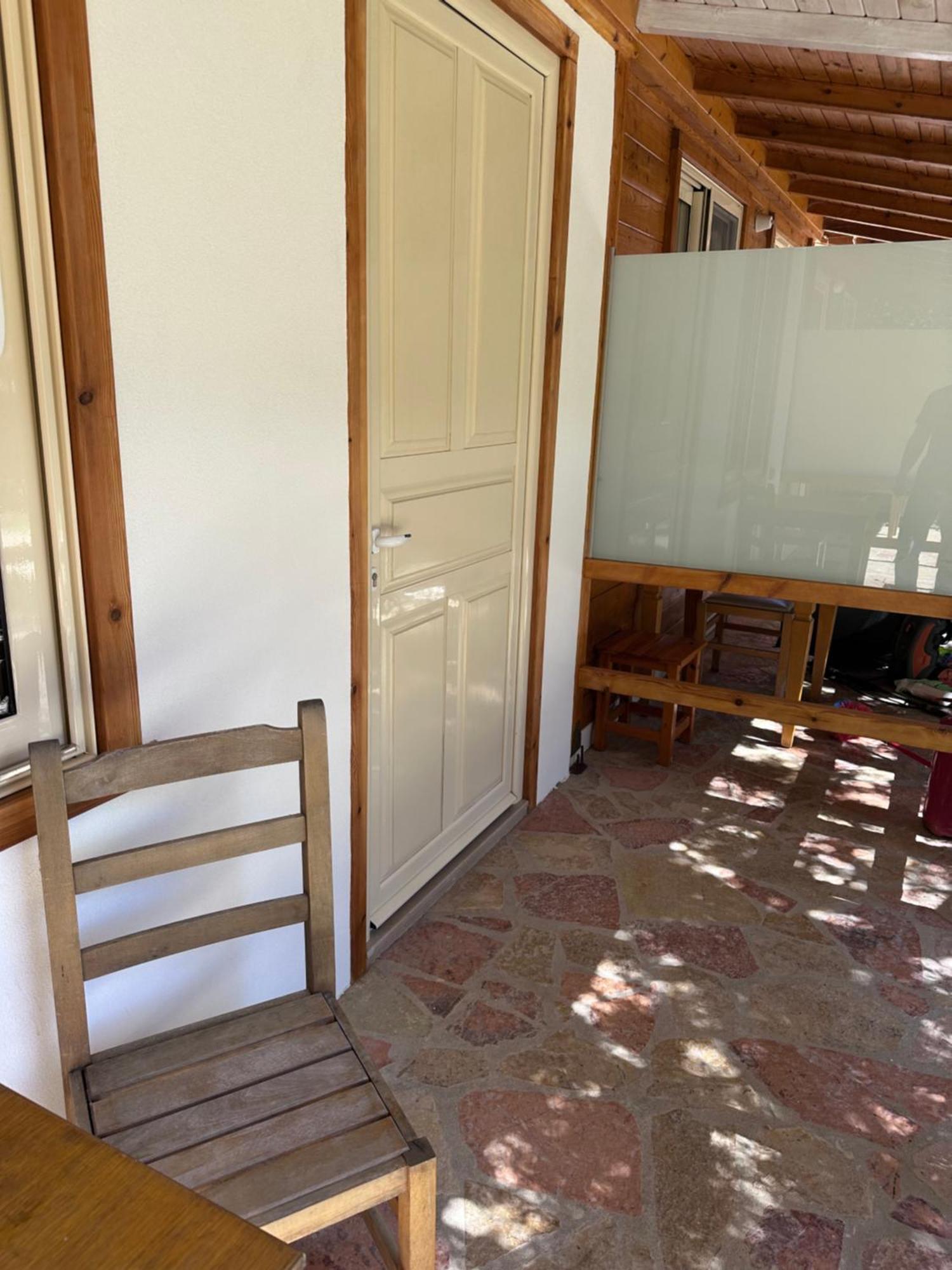 Nashos Bungalows Himare Fshat Bagian luar foto