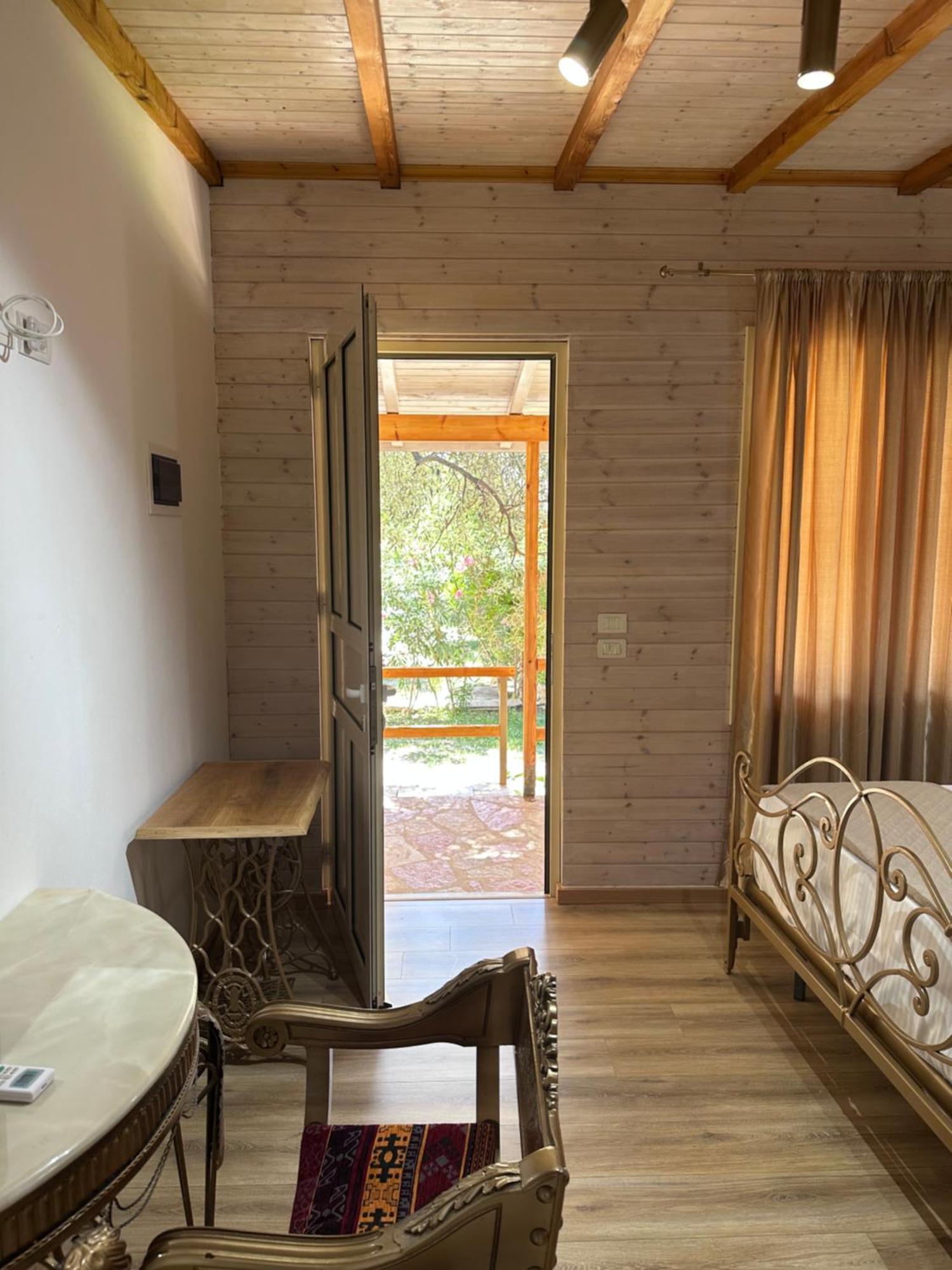 Nashos Bungalows Himare Fshat Bagian luar foto